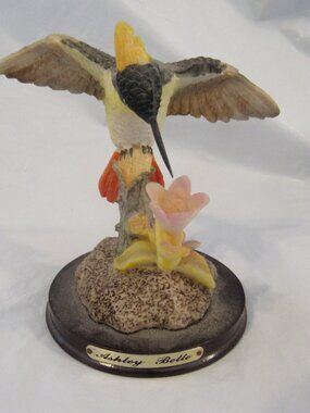 Ashley Belle Porcelain Collectors Bird.
